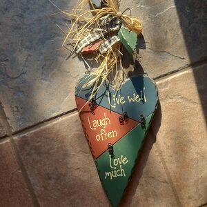 Wooden Heart Shaped Wall Decor with Inspirational Quotes